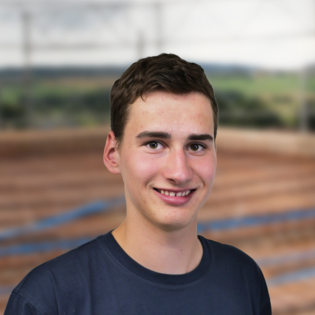 Portrait von Yanick Burkard, Elektroinstallateur in Ausbildung | © 2023 Lehrberufe | Woche-Pass AG