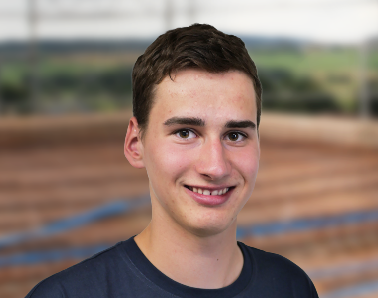 Portrait von Yanick Burkard, Elektroinstallateur in Ausbildung | © 2023 Lehrberufe | Woche-Pass AG